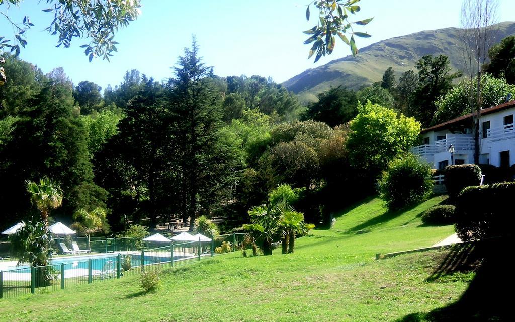 Las Ardillas Cabanas Y Suites La Falda Eksteriør billede